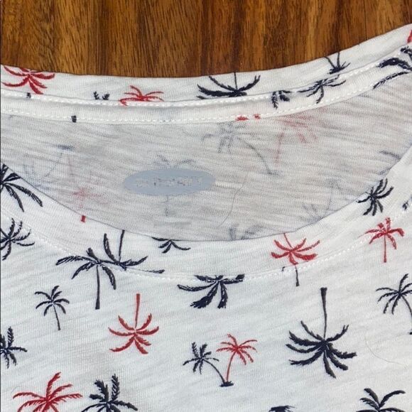 4 for $50 🎃 Old Navy Patriotic Palm Tree Tee Red, White & Blue - Picture 3 of 5